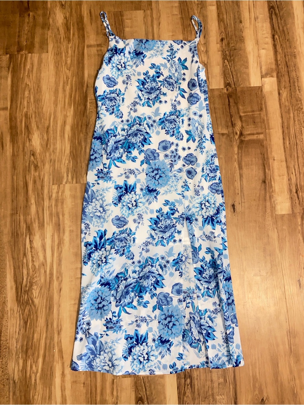 NWT Petal & Pup Yelena Blue White Floral Slip Dress Size 10